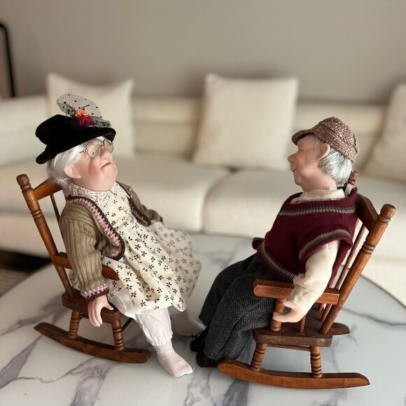 VINTAGE Porcelain Grandma and Grandpa Dolls Set 16" Matching Rocking Chairs - Picture 13 of 14